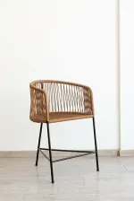 Combo-Gervasoni-Reducido-MARRON~-2-sillas---1-mesa-con-vidrio